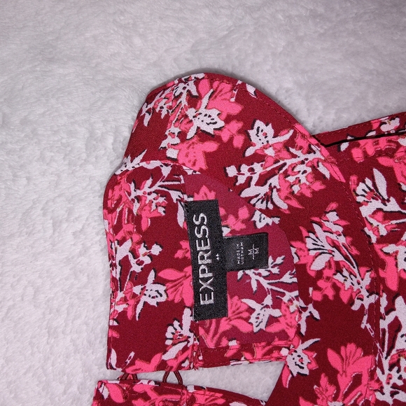 Express Red and White Floral Top - Picture 10 of 16
